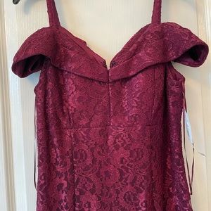 New David’s Bridal lace evening gown